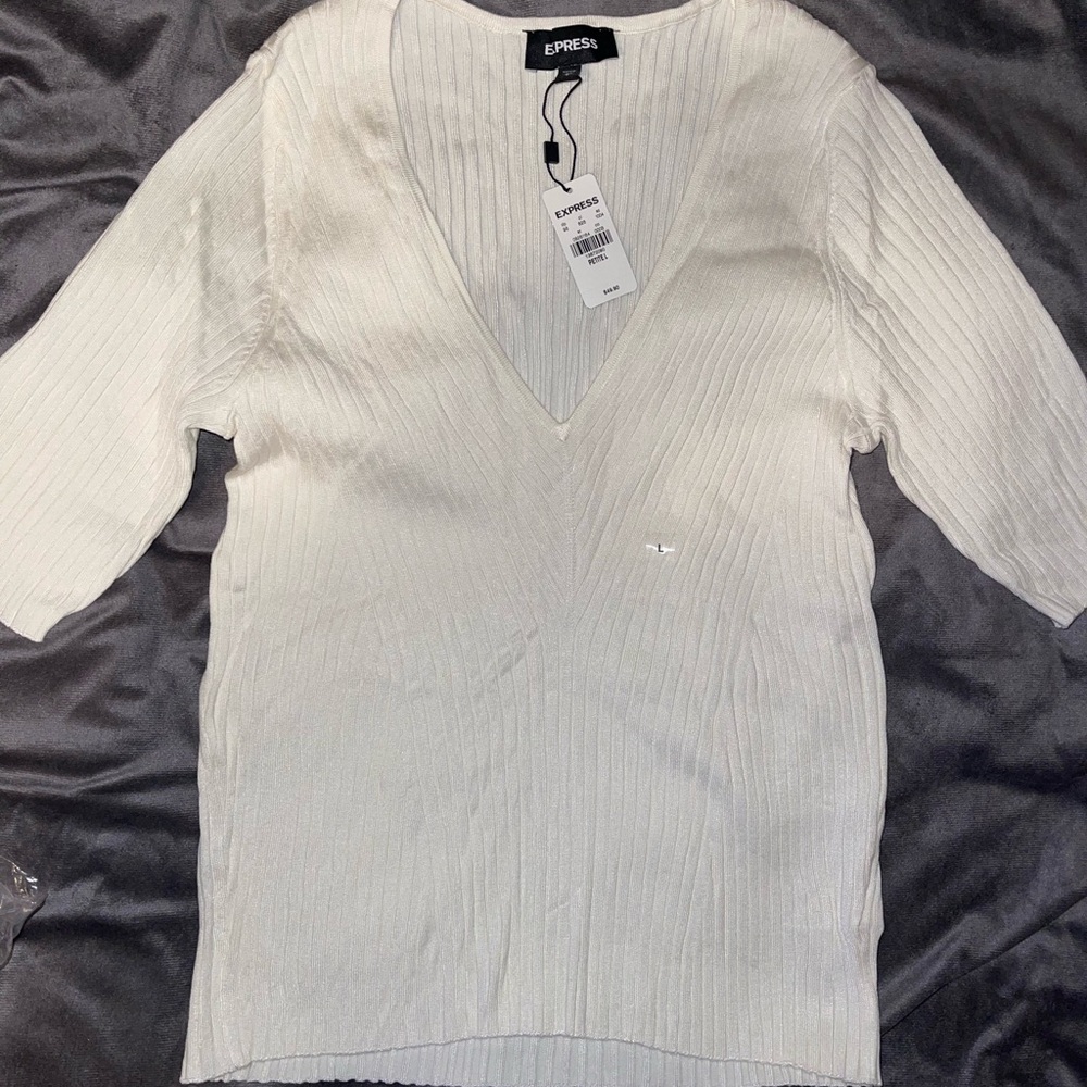 Express Women's White V-Neck Sweater